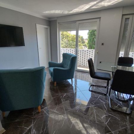 Modern Apartment Ana Rovinj Bagian luar foto