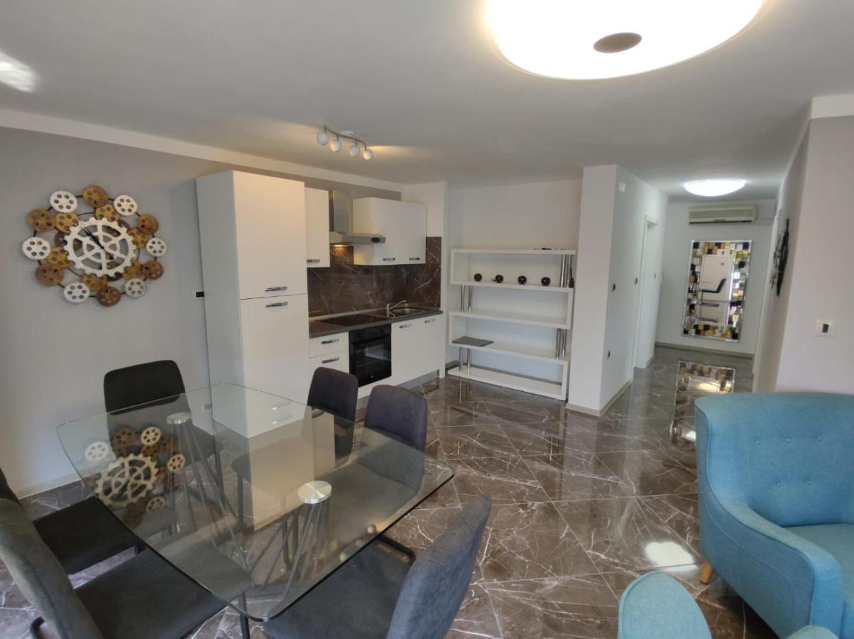 Modern Apartment Ana Rovinj Bagian luar foto