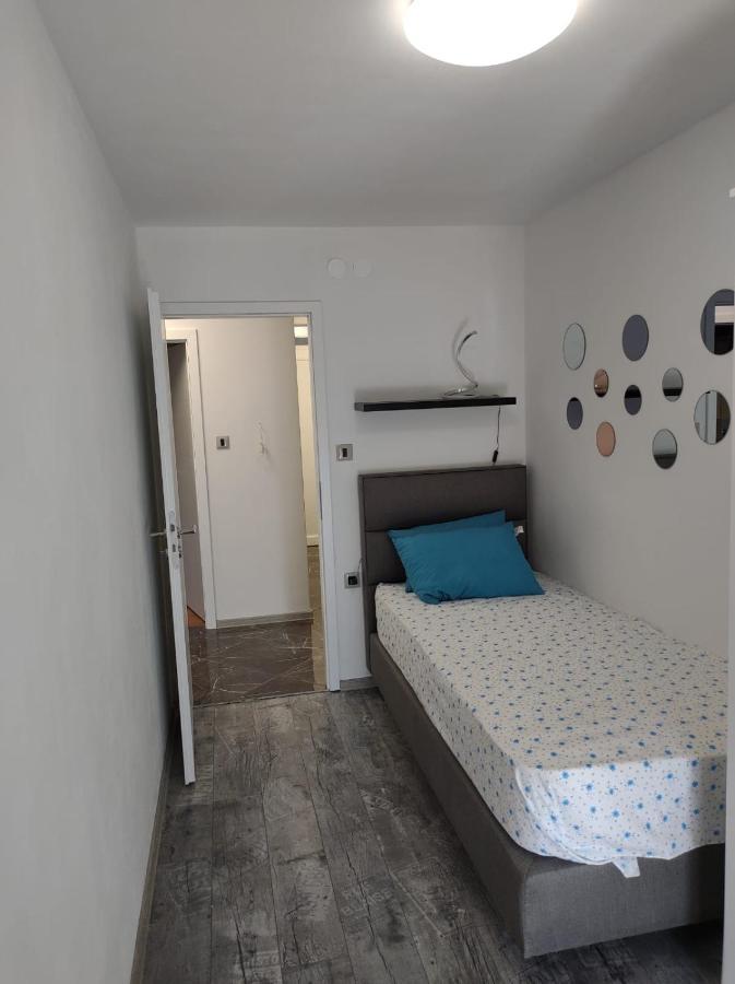 Modern Apartment Ana Rovinj Bagian luar foto