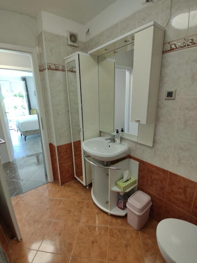 Modern Apartment Ana Rovinj Bagian luar foto