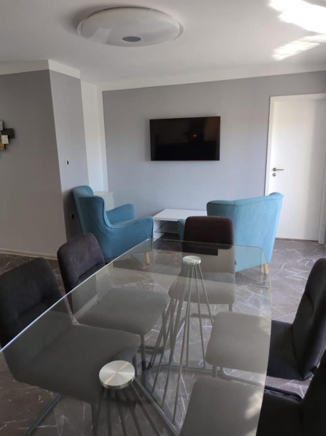 Modern Apartment Ana Rovinj Bagian luar foto