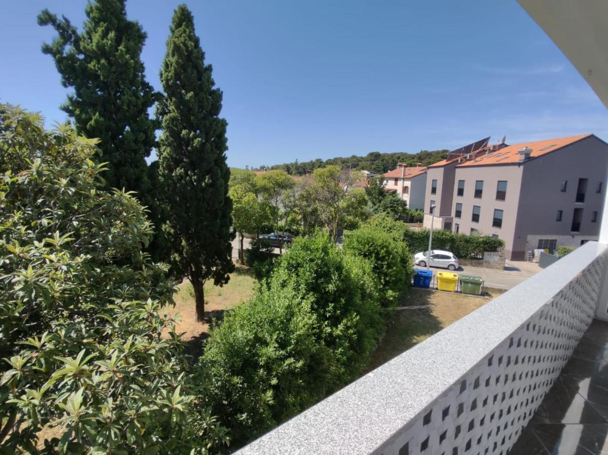 Modern Apartment Ana Rovinj Bagian luar foto