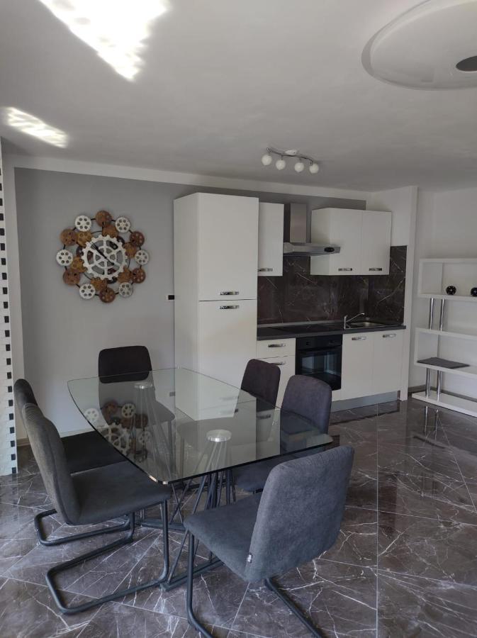 Modern Apartment Ana Rovinj Bagian luar foto