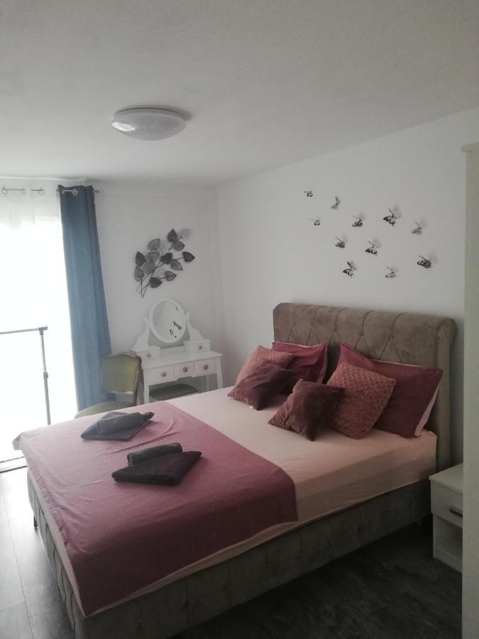 Modern Apartment Ana Rovinj Bagian luar foto